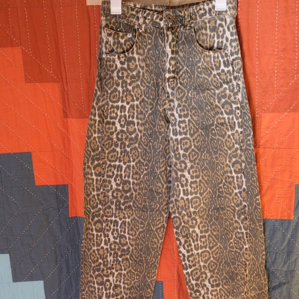 Leopard Barrel Jeans